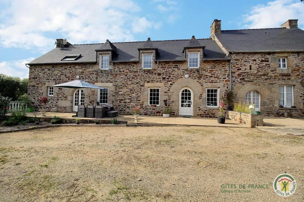 Maison De La Ville-J Plenee-Jugon 0*,  France